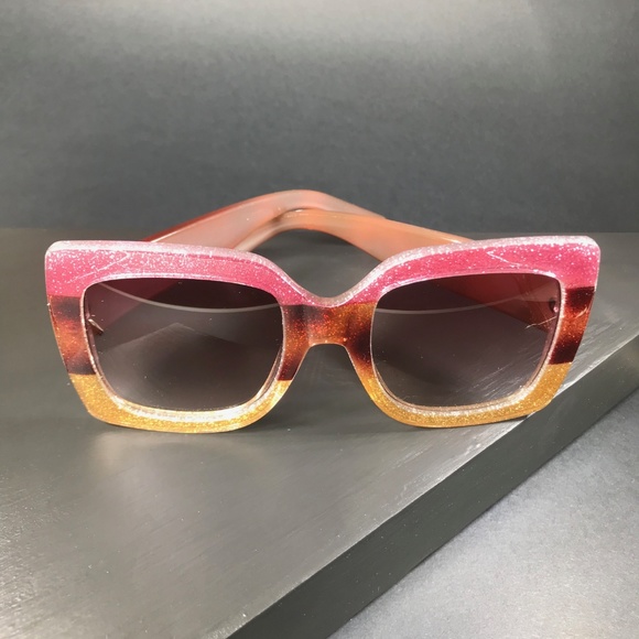 🆑 Square Sunglasses in Yellow and Pink - Picture 6 of 8